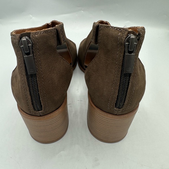 Lucky Brand Women’s Brown Leather Daily Block Heel Peep Toe Sandals Size 10M - Picture 4 of 10